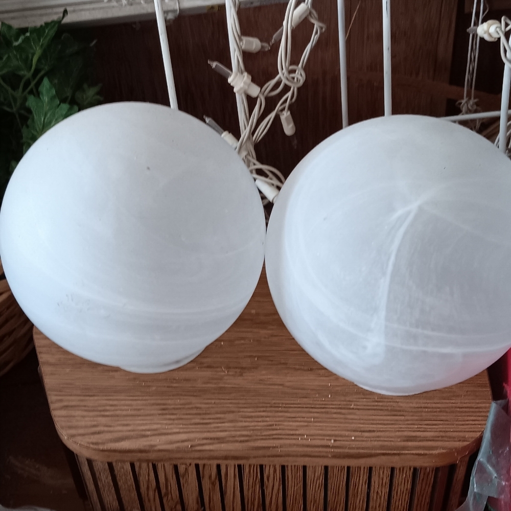 PAIR (2) VINTAGE BEAUTIFUL GLASS DECORATIVE GLOBES.